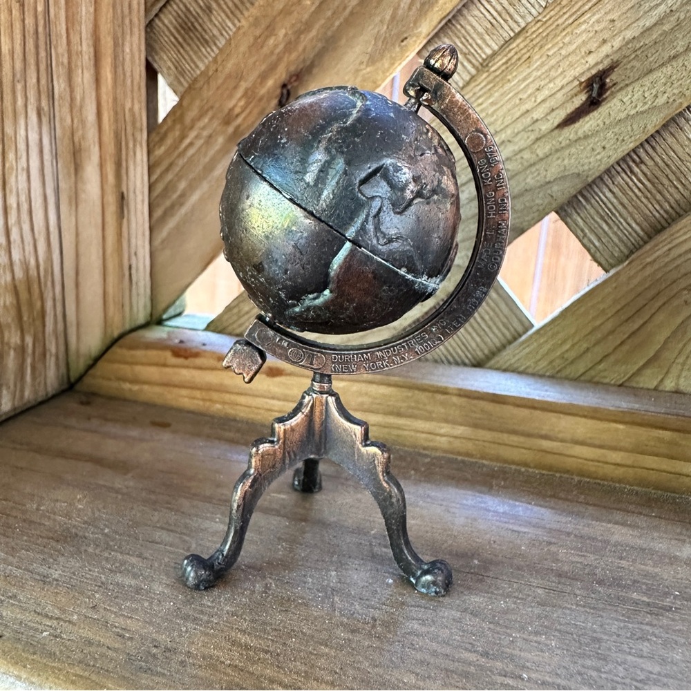 Durham Industries Miniature Globe Die Cast Metal Dollhouse 3.5 Inch Vintage 1976